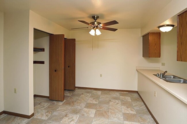 WESTWYNDE APARTMENTS