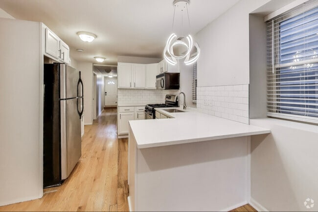 Building Photo - 2621 N Drake Ave Rental