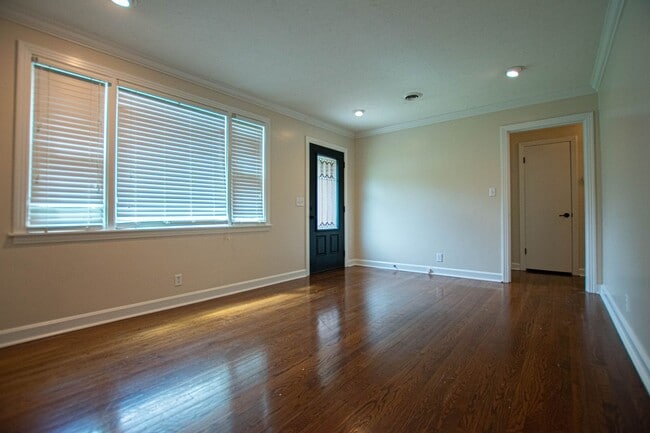 Photo - Three Bedroom off of Madison!