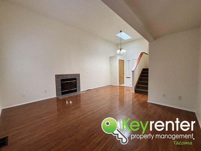 Photo - Spacious Northeast Tacoma 3 Bedroom 2.5 Bathroom Home for Rent in Secluded Neighborhood!