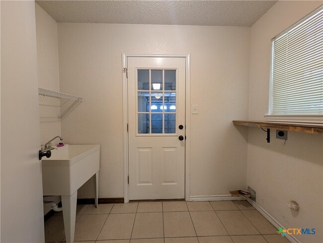 1644 W County Line Rd