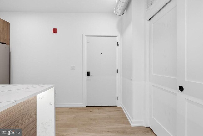 Photo - 203 S 13th St Unidad 3A