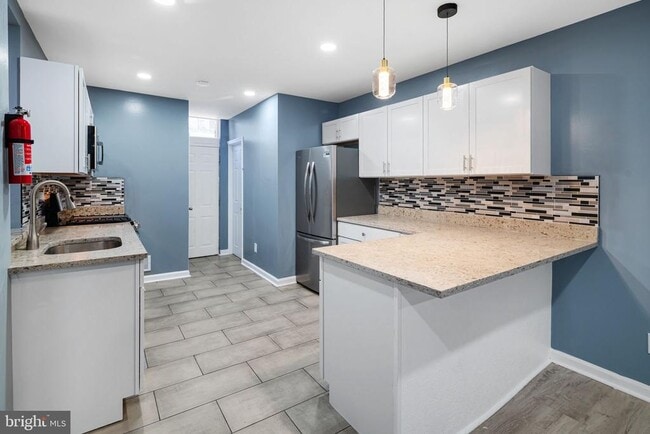 Photo - 15 N Edgewood St