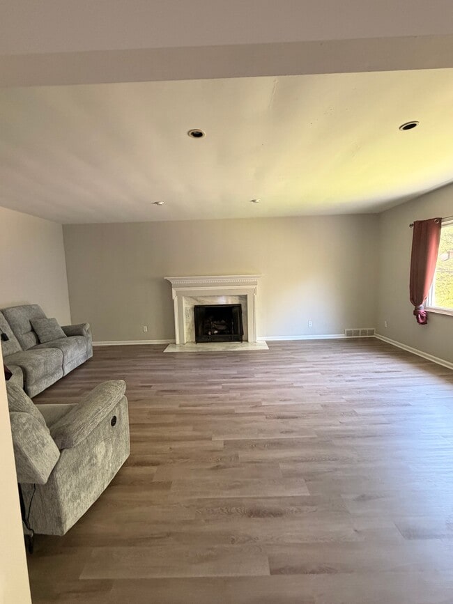 Photo - 554-556 Madera Ave Unit 556 Madera Ave