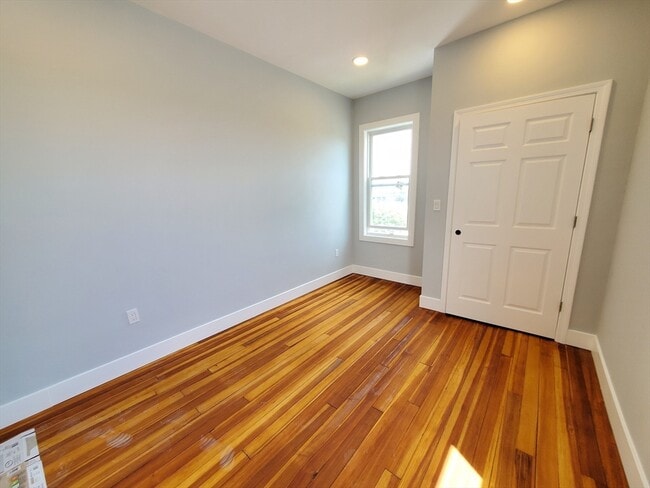 Photo - 31 Faywood Ave Unidad 1