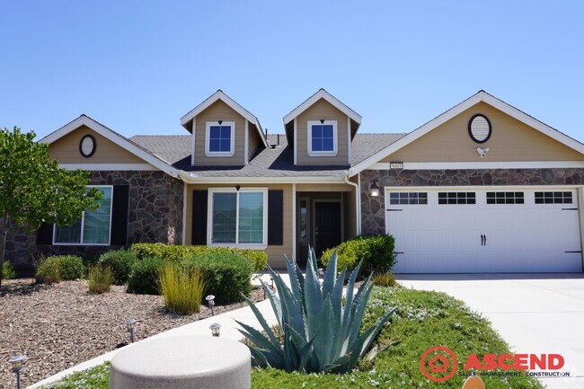 Building Photo - Gorgeous Home in Gossamer Grove!