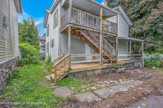 Photo - 629 Beech St
