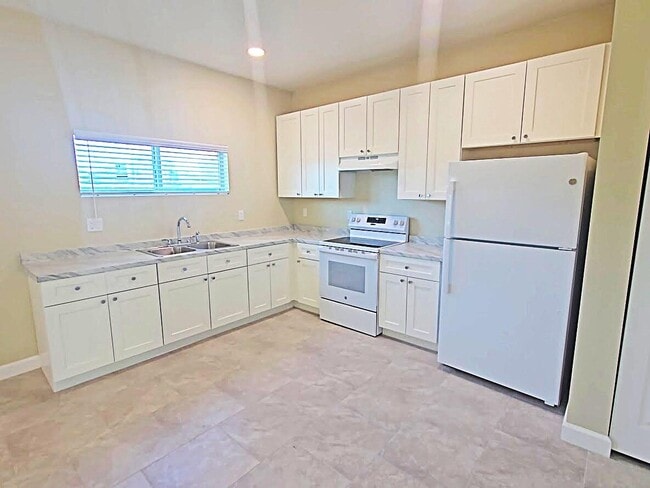 Photo - 4955 Serafica Dr