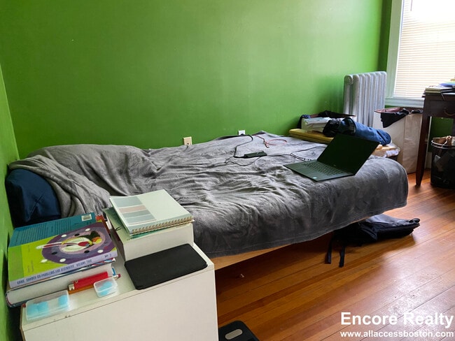 Photo - 10 Cambridge Ter Unit 3