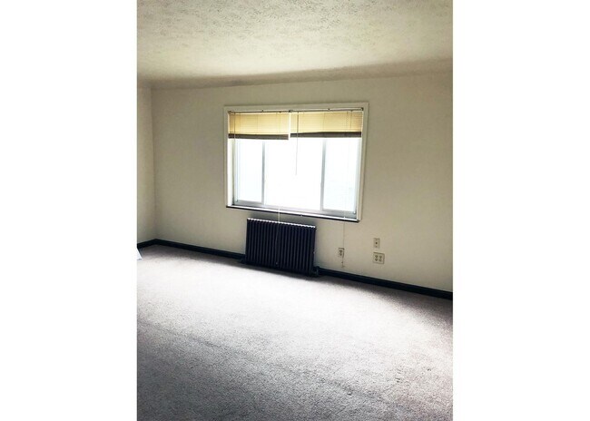 Photo - 948 Ludlow Ave Unidad 948-04