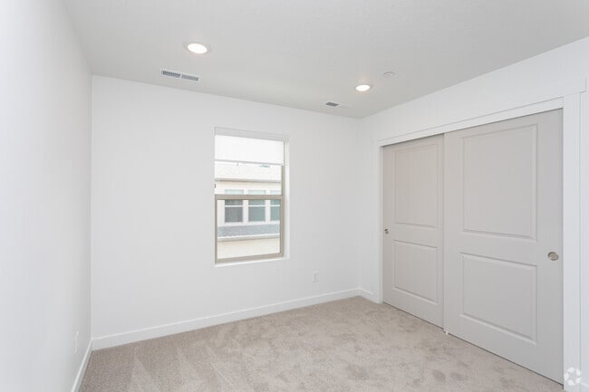 1BR, 1.5BA - 775SF - Bedroom - Innovation Park at Holbrook Farms