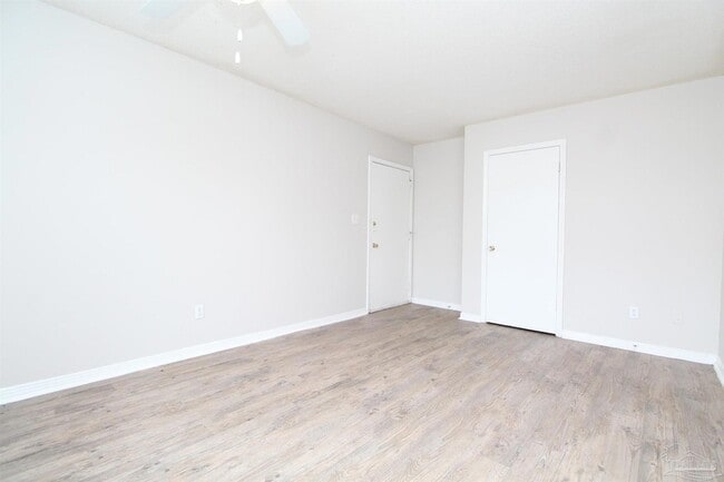 Photo - 10151 Guidy Ln