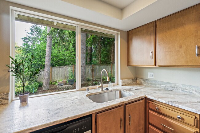 Photo - 17215 NE 16th Pl