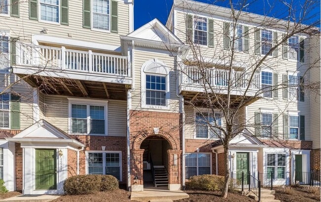 Building Photo - 46956 Courtyard Sq Unit 302