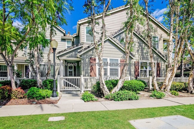 Building Photo - Beautifully Updated 3-Bedroom Home Across from Ladera Ranch Elementary & Avondale Clubhouse