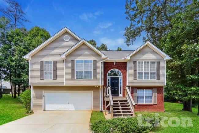 Building Photo - 50 Tufts Cir