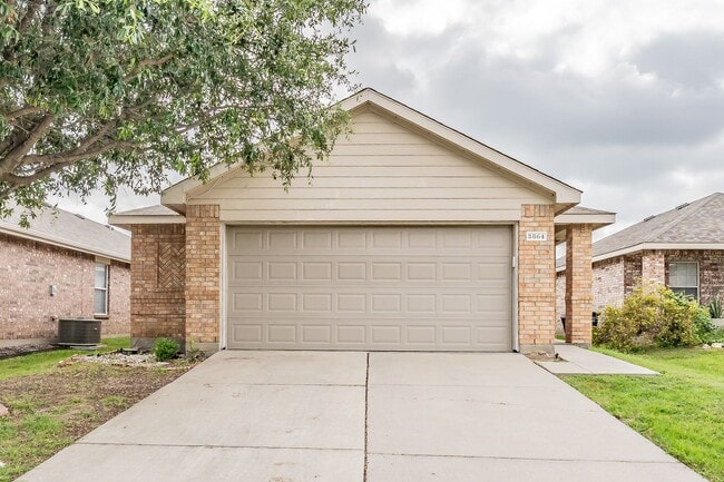 Photo - 8864 Valley River Dr