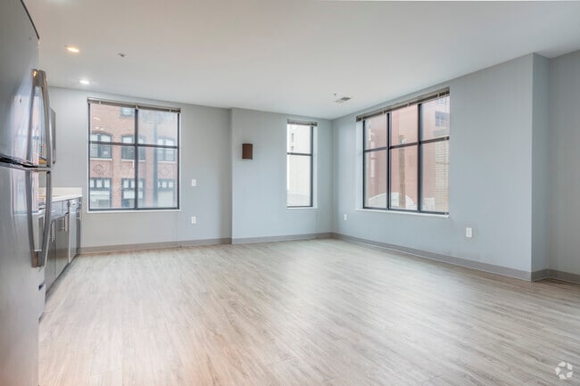 3BR, 2BA - 1169SF - Living Room