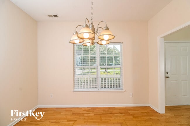 Photo - 2309 Glen Cove Way