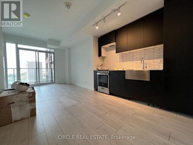 Photo - 270 Dufferin St Unité 813