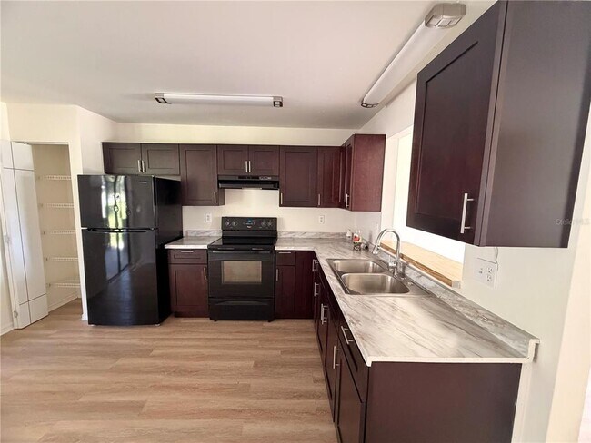 Photo - 295 Cobalt Dr
