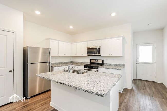 Photo - 5014 Dawn Break