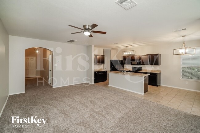 Photo - 1013 DUMFRIES Dr