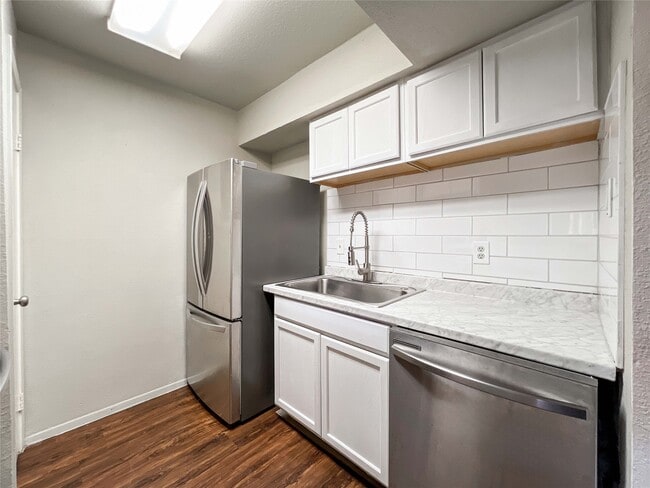 Photo - 6001 Reims Rd Unit 1207