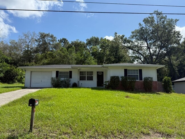 Building Photo - Two bedroom one bath Inverness Highlands Rental