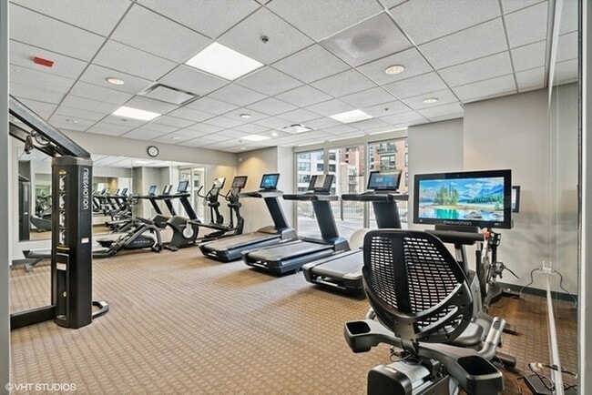 Photo - 1111 S Wabash Ave