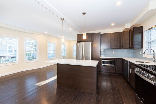 Photo - 5 Malvern Ter Condo Unit #0