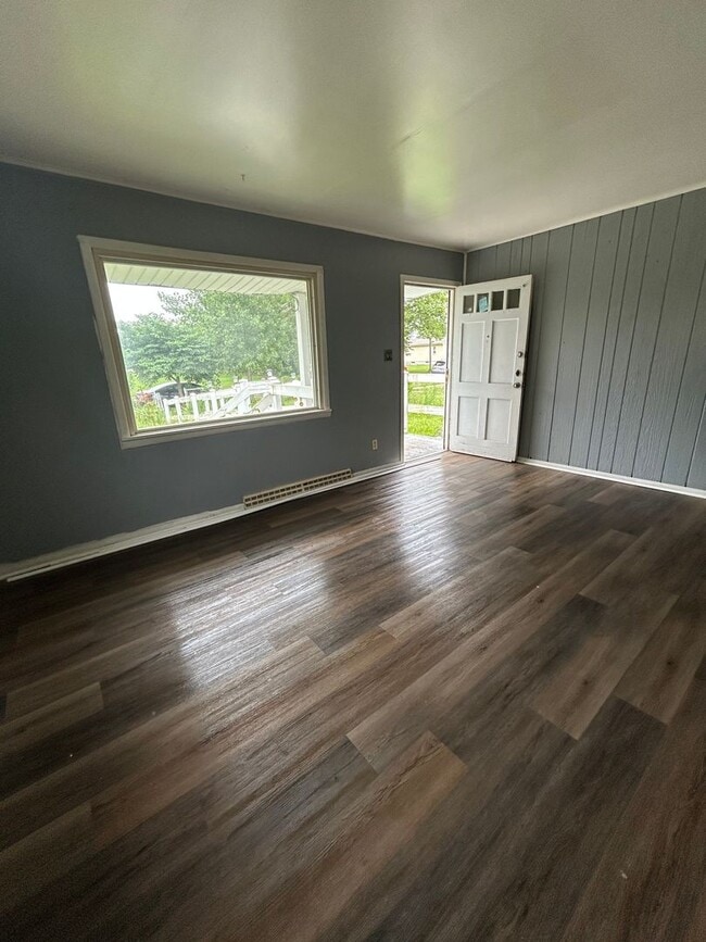 2 Bedroom 1 Bathroom House - 2 Bedroom 1 Bathroom House