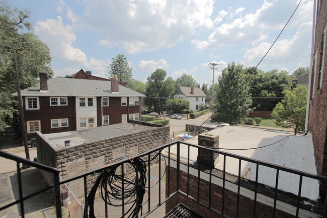 Building Photo - 319 S Trenton Ave Unit 3 Rental