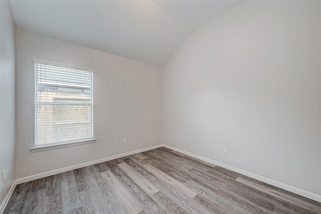 Photo - 1807 Hidden Breeze Dr