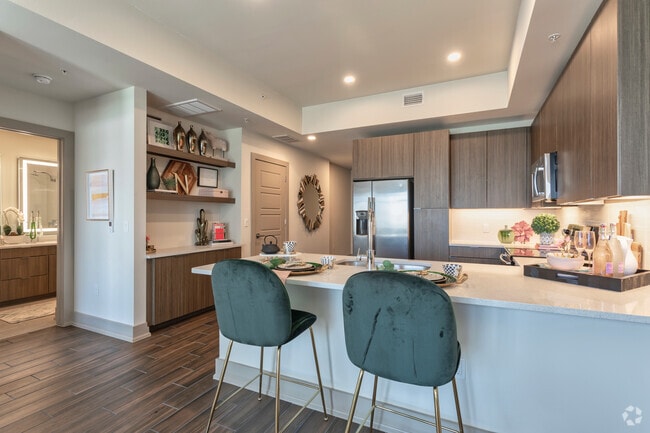 1BR, 1BA - 862 SF A6 - Kitchen