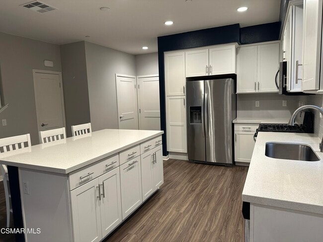 Photo - 139 Farmhouse Dr