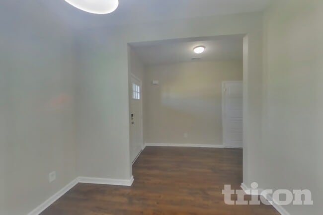 Photo - 820 Ellyson Dr