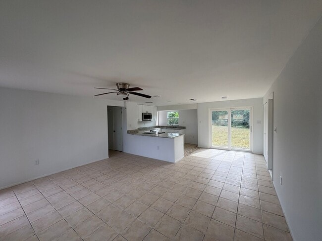 Photo - 1057 Tropical Ave NW