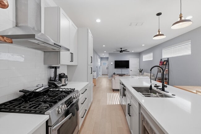 Photo - 2107 Schley Ave