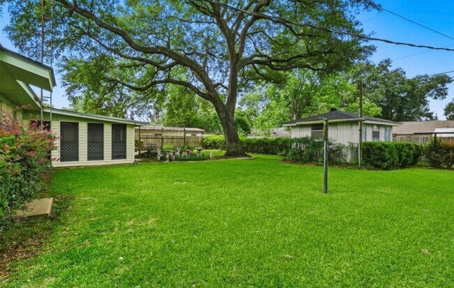 Photo - 1335 Kathy Ave