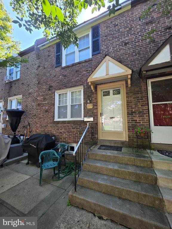 Building Photo - 2290 S Harwood Ave Rental