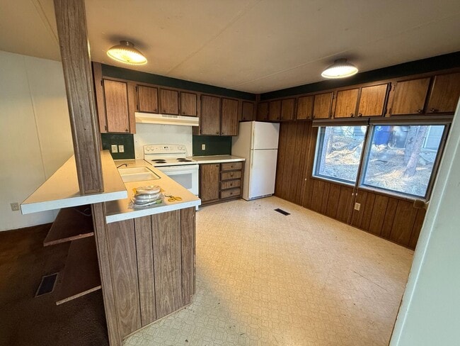 Photo - 2 Bed/1 Bath on Bend's Westside - Stannium...
