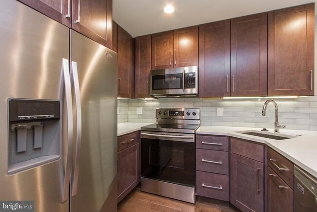 Photo - 908 S 21st St Unit A