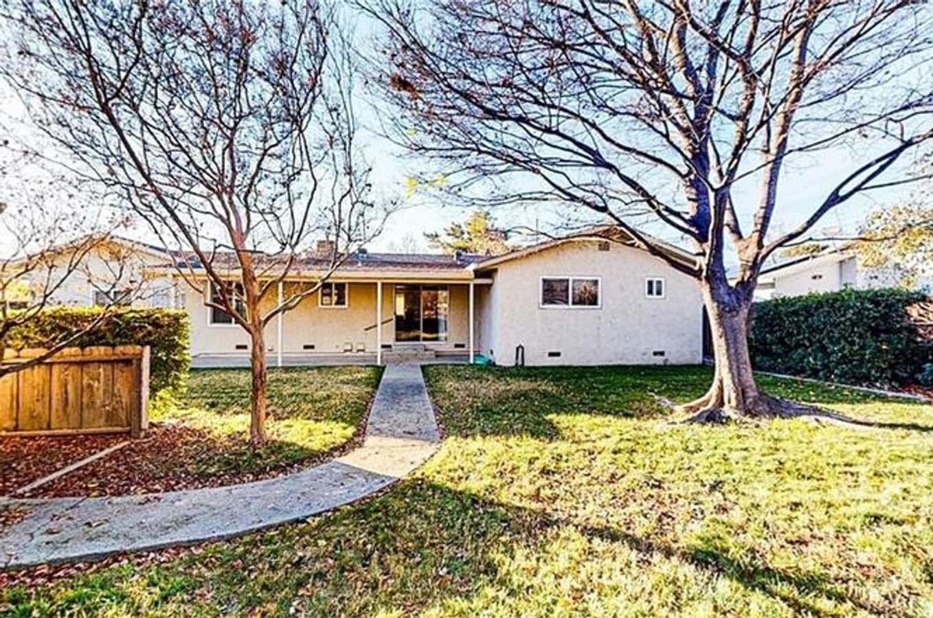 Photo - Beautiful home located on a quiet street in Orland