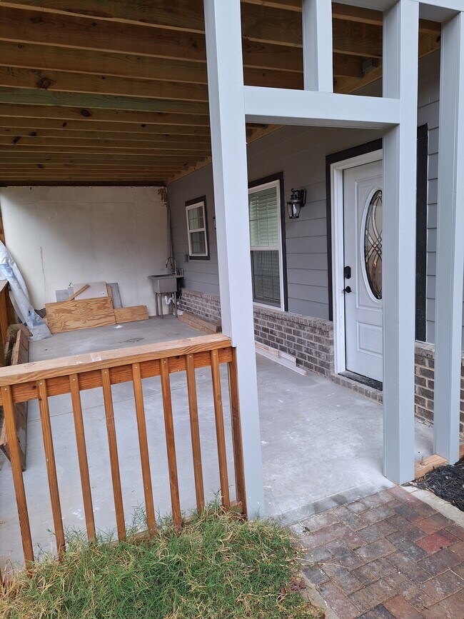 Photo - 5426 Boreal Way SW Unit Basement Apartment