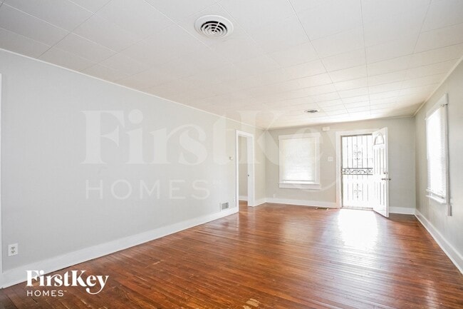Photo - 1411 Lindley Ave