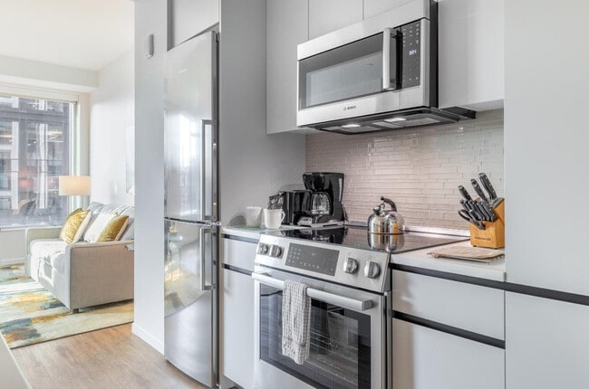 Photo - 131 Seaport Blvd Unit SI FL8-ID1050363P