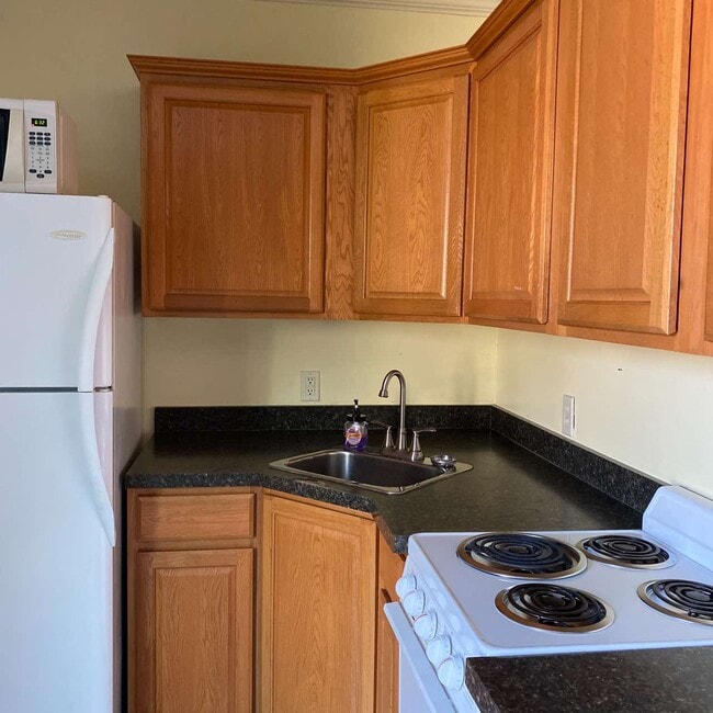 Photo - 217 W Washington St