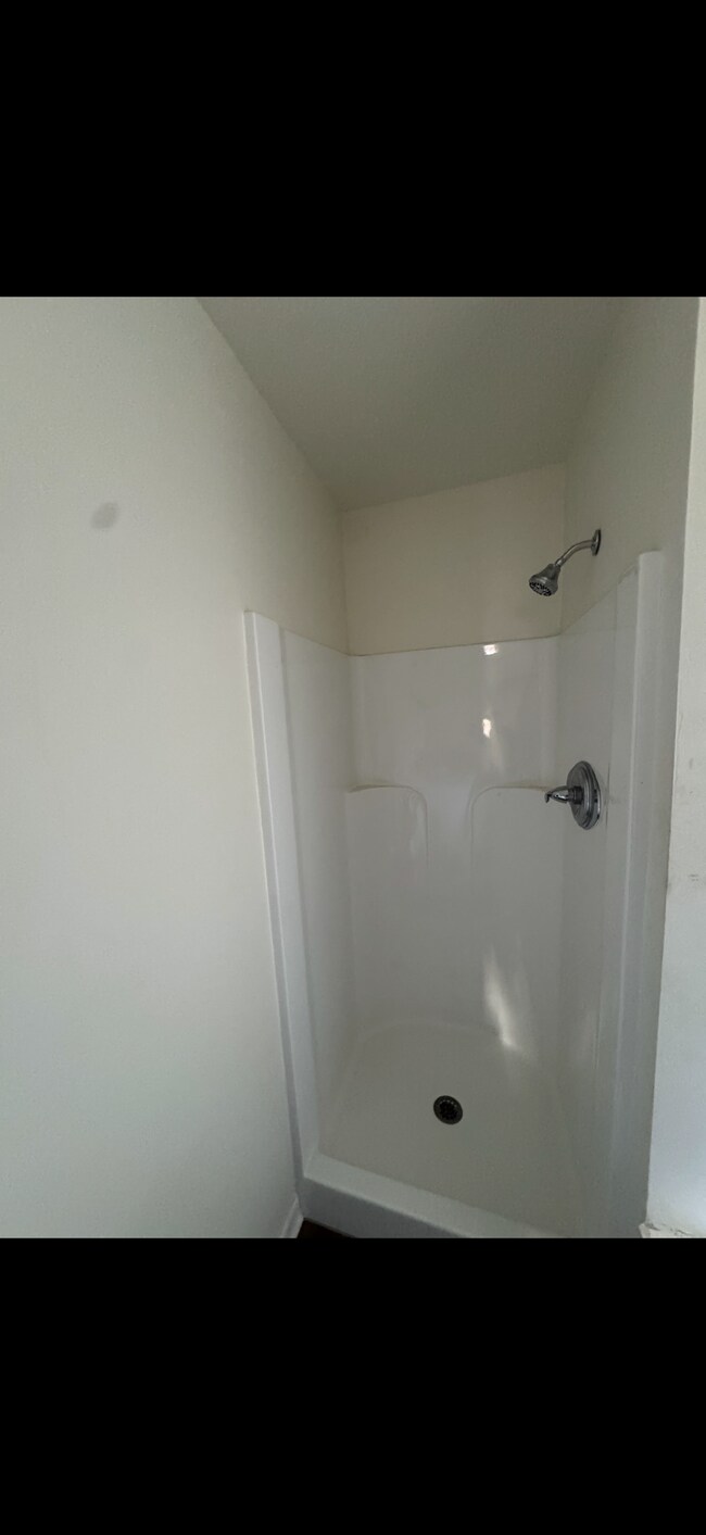 Photo - 477 Bodnick St