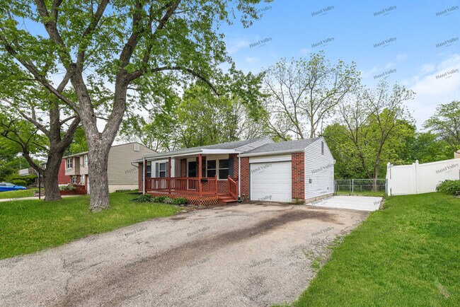 Photo - 189 Woburn Farm Cir